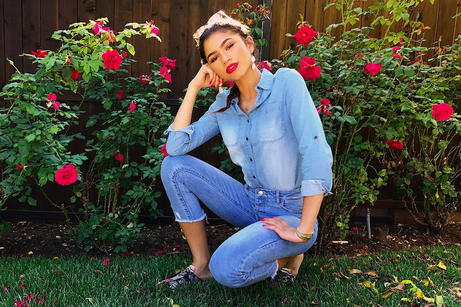 The $3 Sheet Mask Zendaya Uses To Zap Zits Before A Red Carpet